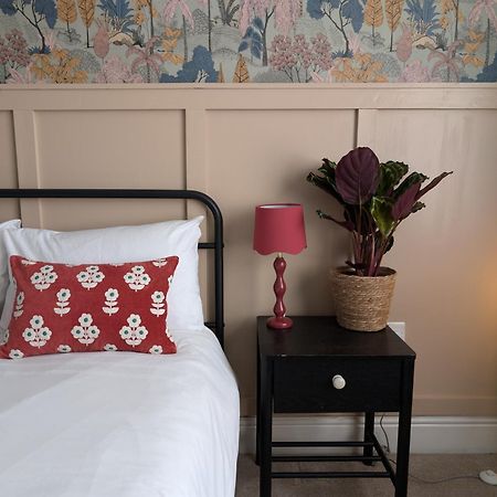 Rooms At The Rosebery NWI Eksteriør billede